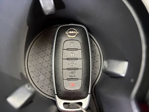 Used 2026 Nissan Rogue SL FWD image 22