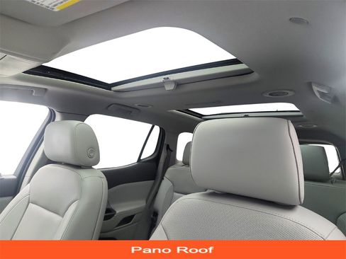 Used 2018 GMC Acadia SLT image 12