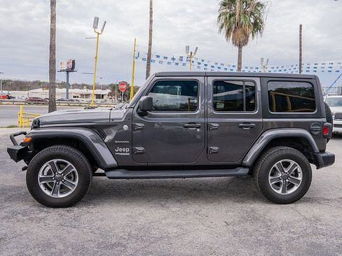 Used 2020 Jeep Wrangler Unlimited Sahara image 8
