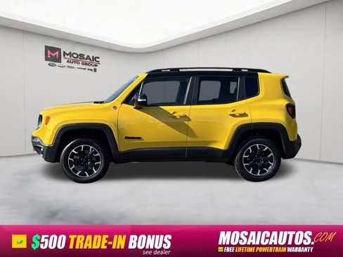 Used 2023 Jeep Renegade Trailhawk AWD/4WD image 4