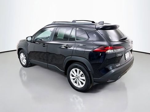 Used 2026 Toyota Corolla Cross LE FWD image 5