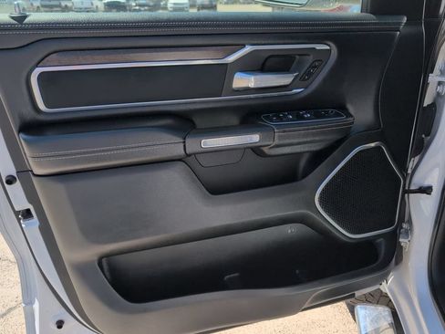 Used 2021 RAM 1500 Laramie AWD/4WD image 12