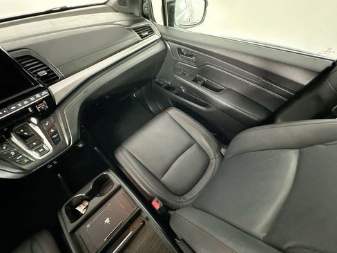 Used 2025 Honda Odyssey Sport-L image 11