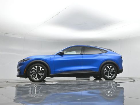 Certified 2025 Ford Mustang Mach-E Select RWD image 52