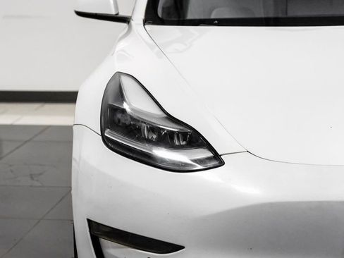 Used 2021 Tesla Model 3 Standard Range Plus image 36
