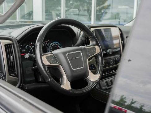 Used 2018 GMC Sierra 2500 Denali w/ Duramax Plus Package AWD/4WD image 29