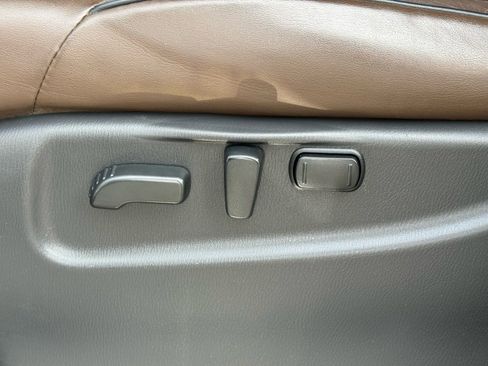 Used 2018 Nissan Armada Platinum w/ Captain Seat Package image 19