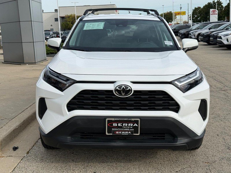 Used 2022 Toyota RAV4 XLE AWD/4WD image 8