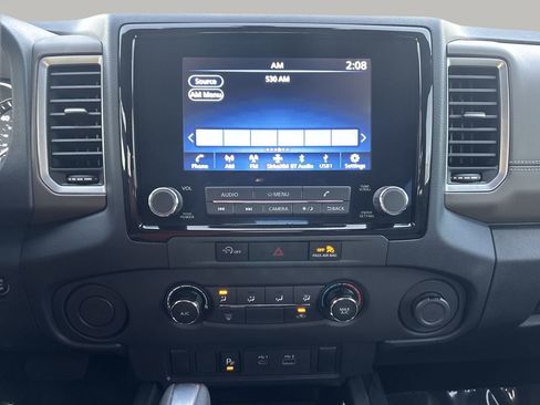 Used 2023 Nissan Frontier SV w/ Technology Package image 21