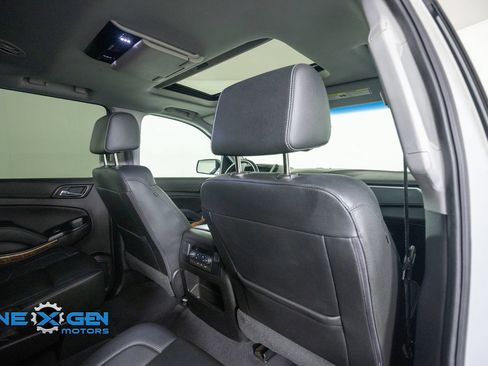 Used 2020 Chevrolet Tahoe Premier AWD/4WD image 36