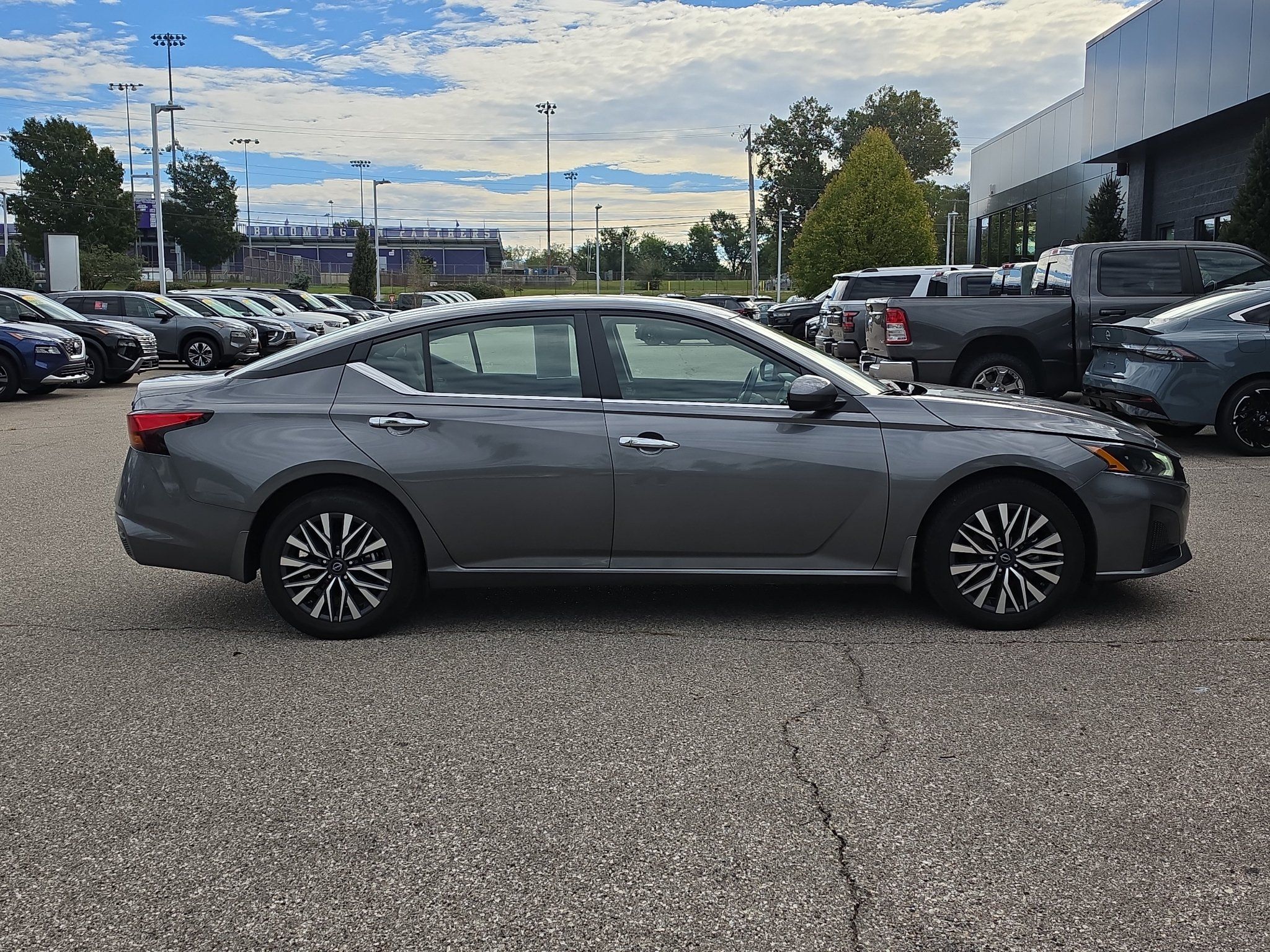 Used 2023 Nissan Altima 2.5 SV AWD/4WD image 8