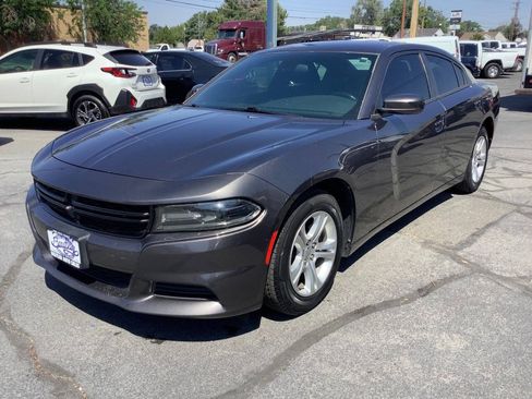 Used 2019 Dodge Charger SXT w/ Travel & Safety Group RWD image 20