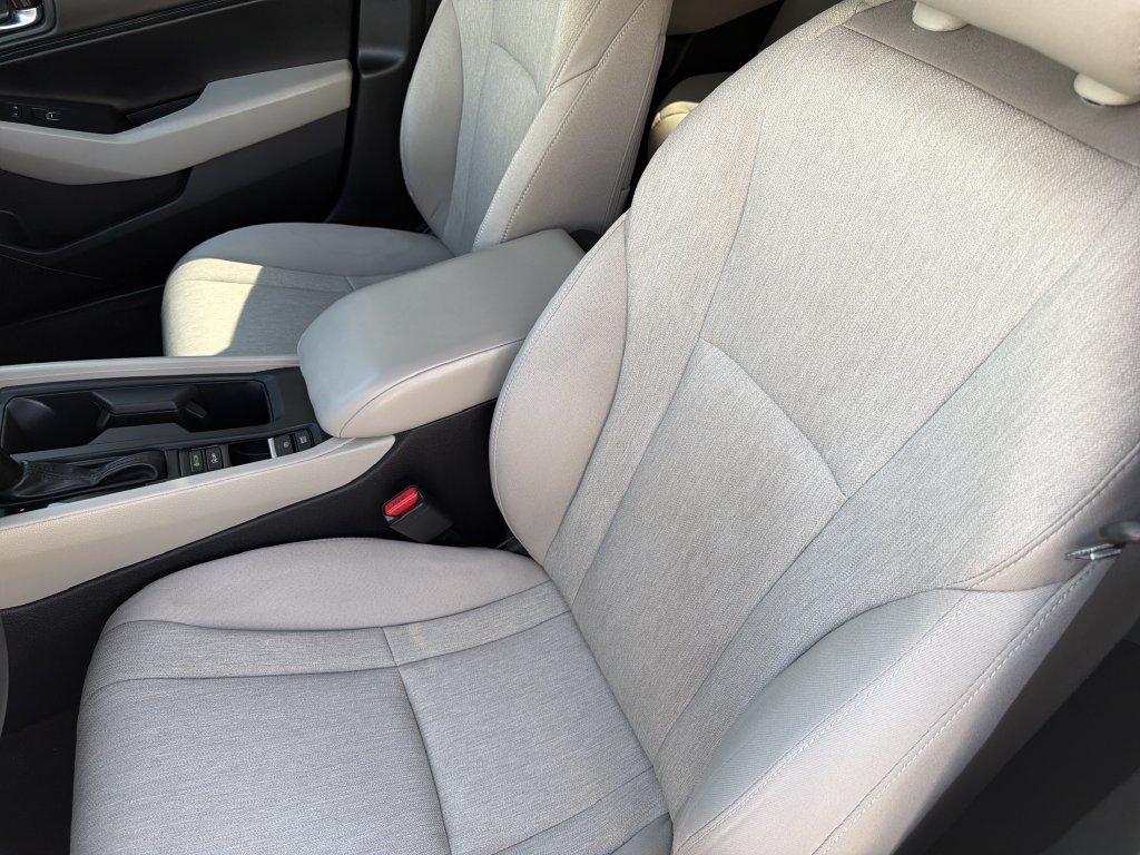 Used 2025 Honda Accord SE image 19