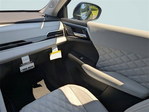 New 2025 Mitsubishi Outlander SEL image 16