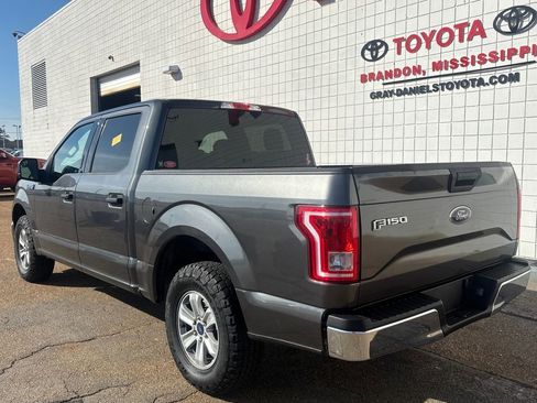 Used 2017 Ford F150 XLT image 3