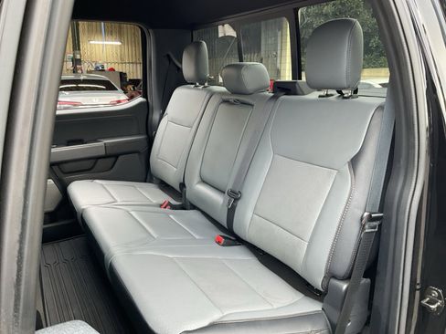 Used 2022 Ford F150 Lightning Lariat image 20