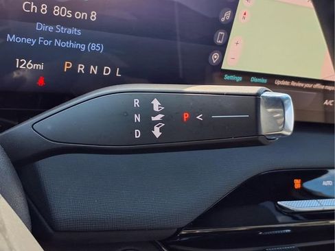 Certified 2025 Buick Enclave Preferred image 12