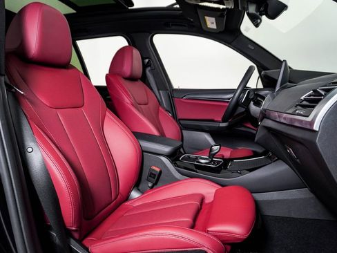 Used 2024 BMW X3 xDrive30i w/ Premium Package image 15