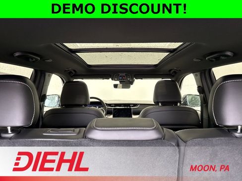 New 2025 Jeep Grand Cherokee Limited w/ Trailer Tow Package image 10