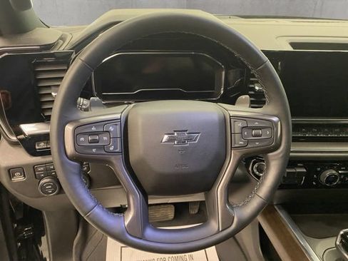 Used 2024 Chevrolet Silverado 1500 High Country w/ High Country Premium Package AWD/4WD image 27