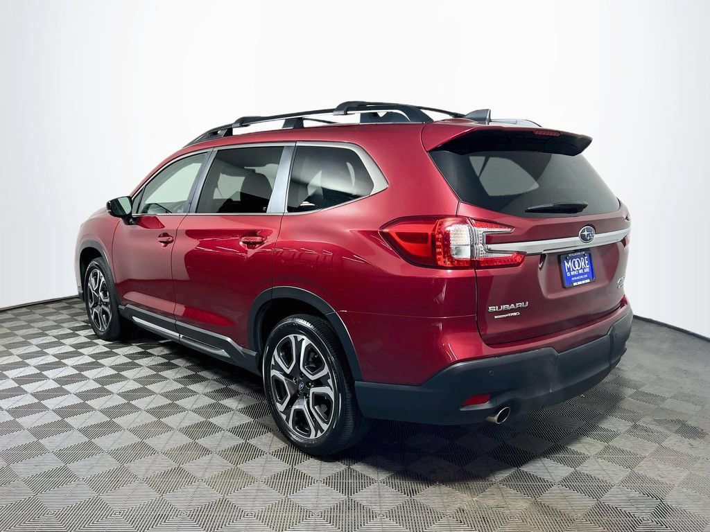 Used 2025 Subaru Ascent Limited w/ Popular Package #2 AWD/4WD image 5