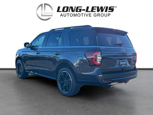 Used 2023 Ford Expedition Limited image 4