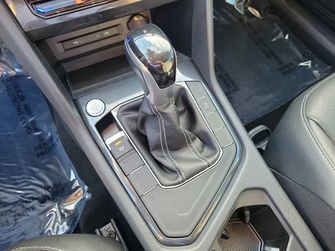 Certified 2023 Volkswagen Tiguan SE w/ Panoramic Sunroof Package FWD image 26