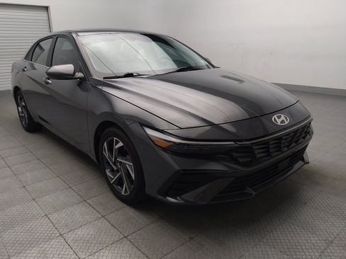 Used 2024 Hyundai Elantra SEL w/ Convenience Package FWD image 13