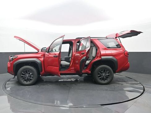 New 2026 Toyota 4Runner SR5 AWD/4WD image 31