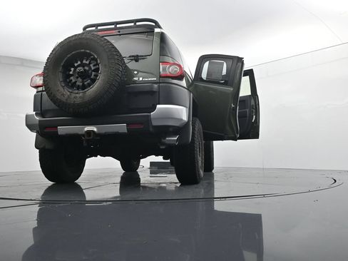 Used 2012 Toyota FJ Cruiser 4WD w/ Convenience Pkg image 44