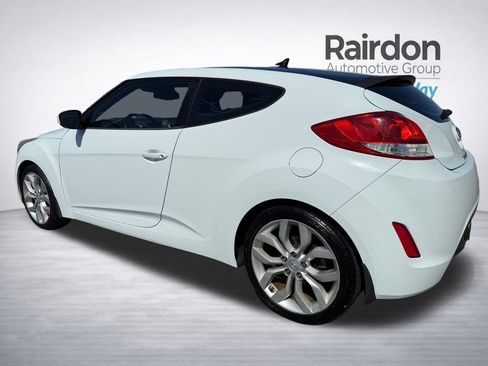 Used 2013 Hyundai Veloster w/ Style Pkg FWD image 5