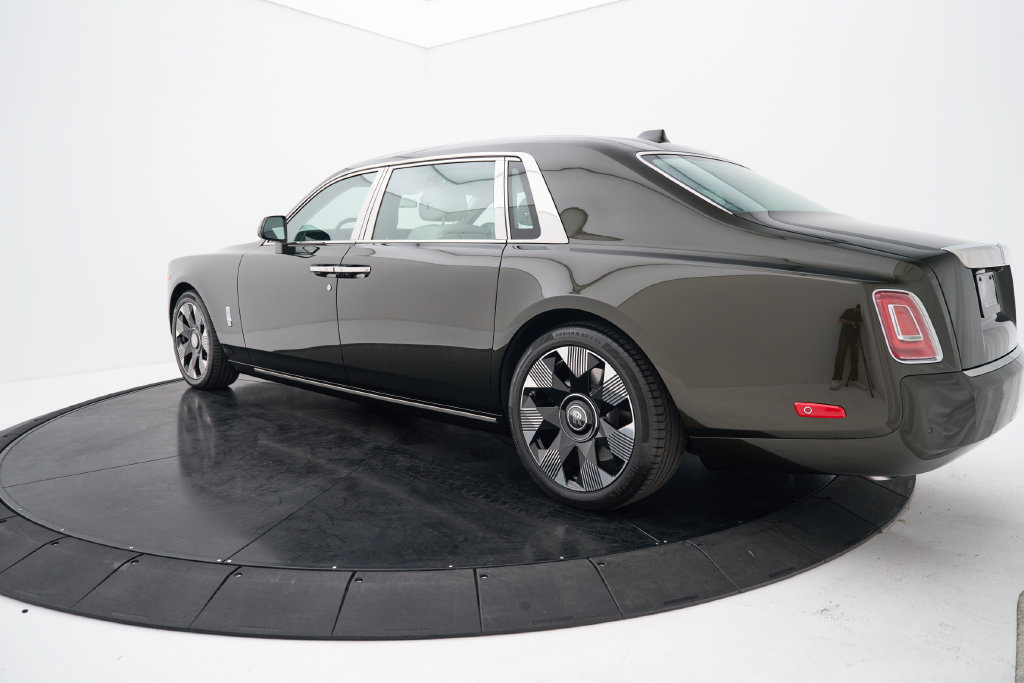 Used 2026 Rolls-Royce Phantom Extended Wheelbase RWD image 13