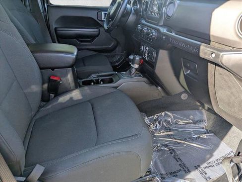 Used 2021 Jeep Wrangler Unlimited Sport image 20