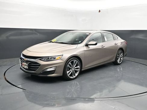 Used 2024 Chevrolet Malibu LT FWD image 3