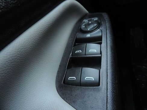 Used 2020 Chevrolet Equinox LS w/ LS Convenience Package FWD image 27