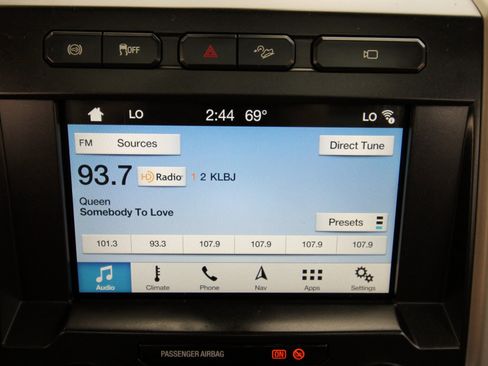 Used 2017 Ford F350 Lariat w/ Lariat Ultimate Package image 32