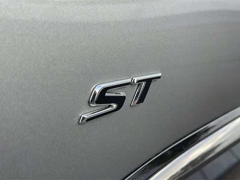 Used 2025 Buick Envision Sport Touring image 10