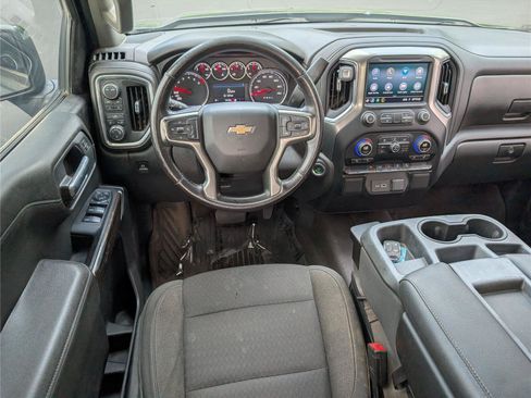 Used 2021 Chevrolet Silverado 1500 LT AWD/4WD image 29