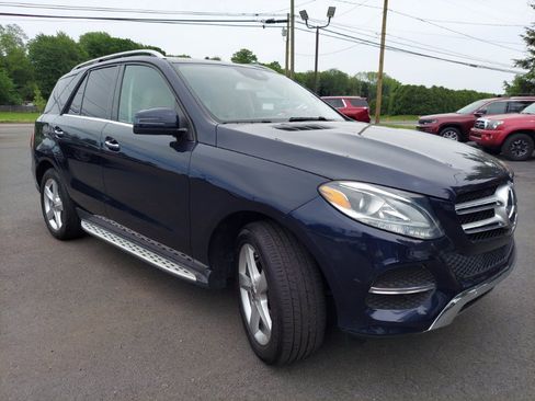Used 2018 Mercedes-Benz GLE 350 4MATIC image 3