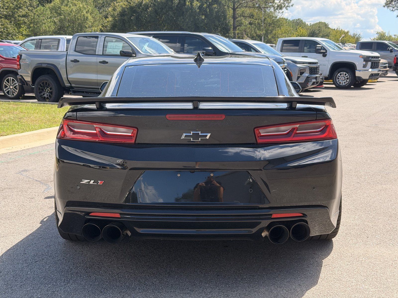 Used 2017 Chevrolet Camaro ZL1 RWD image 11