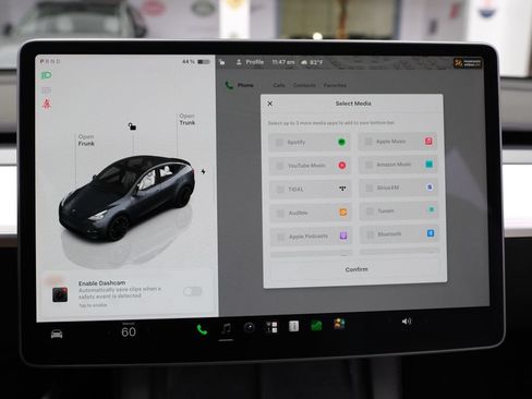 Used 2022 Tesla Model Y Performance AWD/4WD image 27