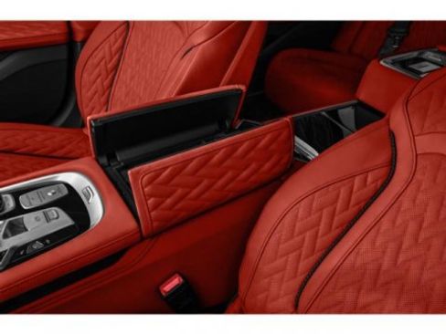 Used 2022 BMW ALPINA B7 xDrive image 17