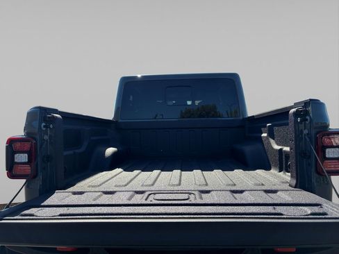 New 2026 Jeep Gladiator Rubicon AWD/4WD image 15