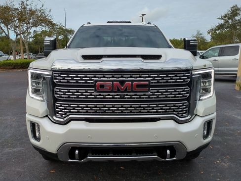 Used 2023 GMC Sierra 2500 Denali w/ Denali Ultimate Package image 9
