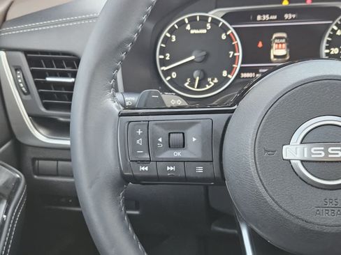 Used 2023 Nissan Rogue SV w/ SV Premium B Package FWD image 26