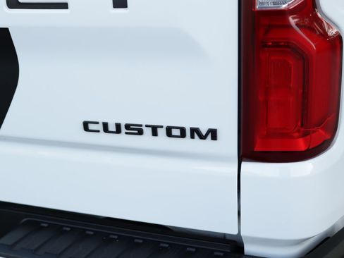 Used 2021 Chevrolet Silverado 1500 Custom w/ Rally Edition AWD/4WD image 31