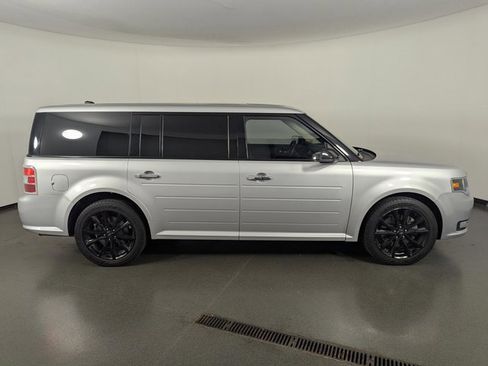 Used 2019 Ford Flex SEL w/ Equipment Group 202A image 8