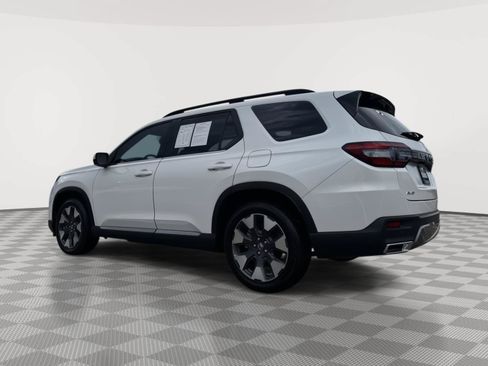 Used 2026 Honda Pilot Elite image 4