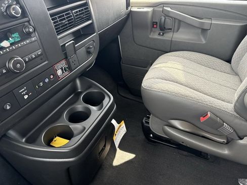 New 2025 Chevrolet Express 3500 LS image 17
