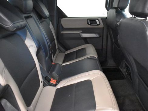 Used 2023 Ford Bronco Wildtrak AWD/4WD image 17